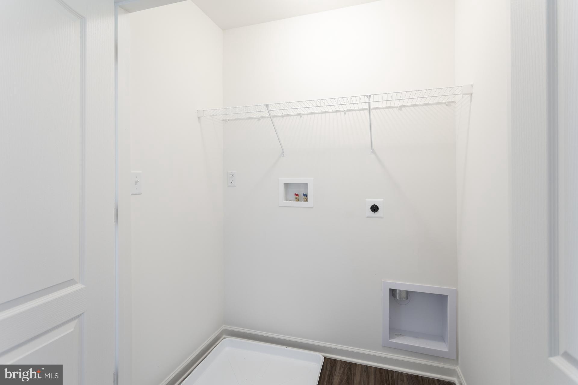 ARCHERS ROCK - Residential