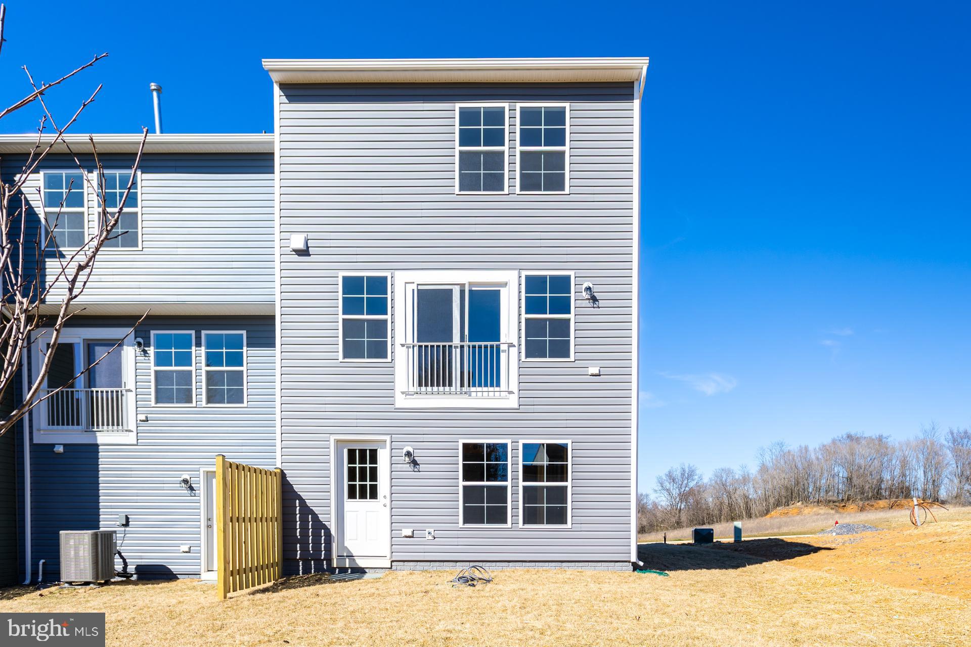 ARCHERS ROCK - Residential