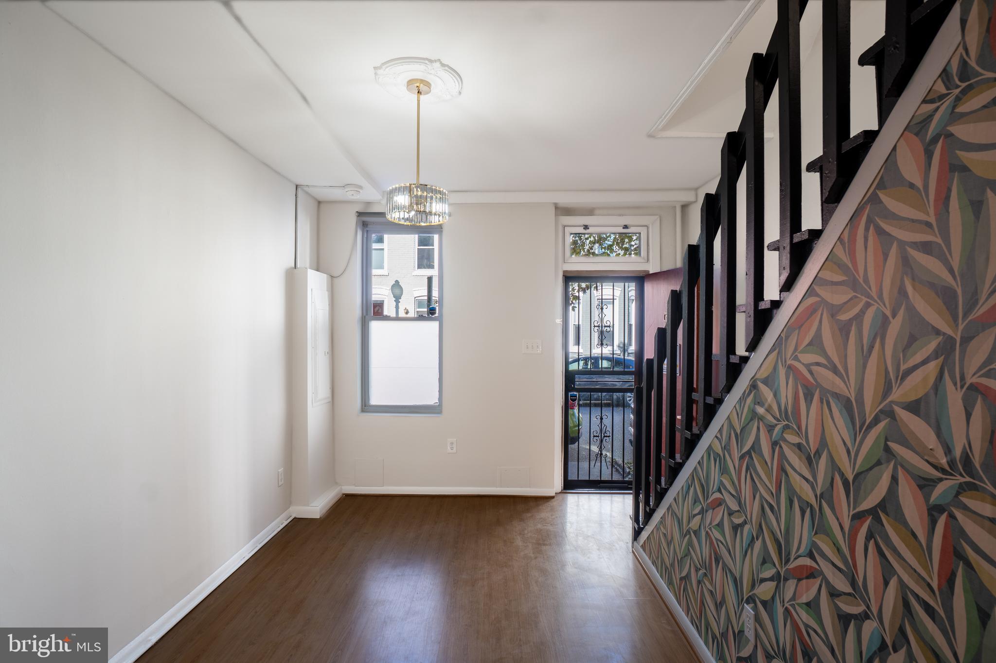 1227 WYLIE STREET NE