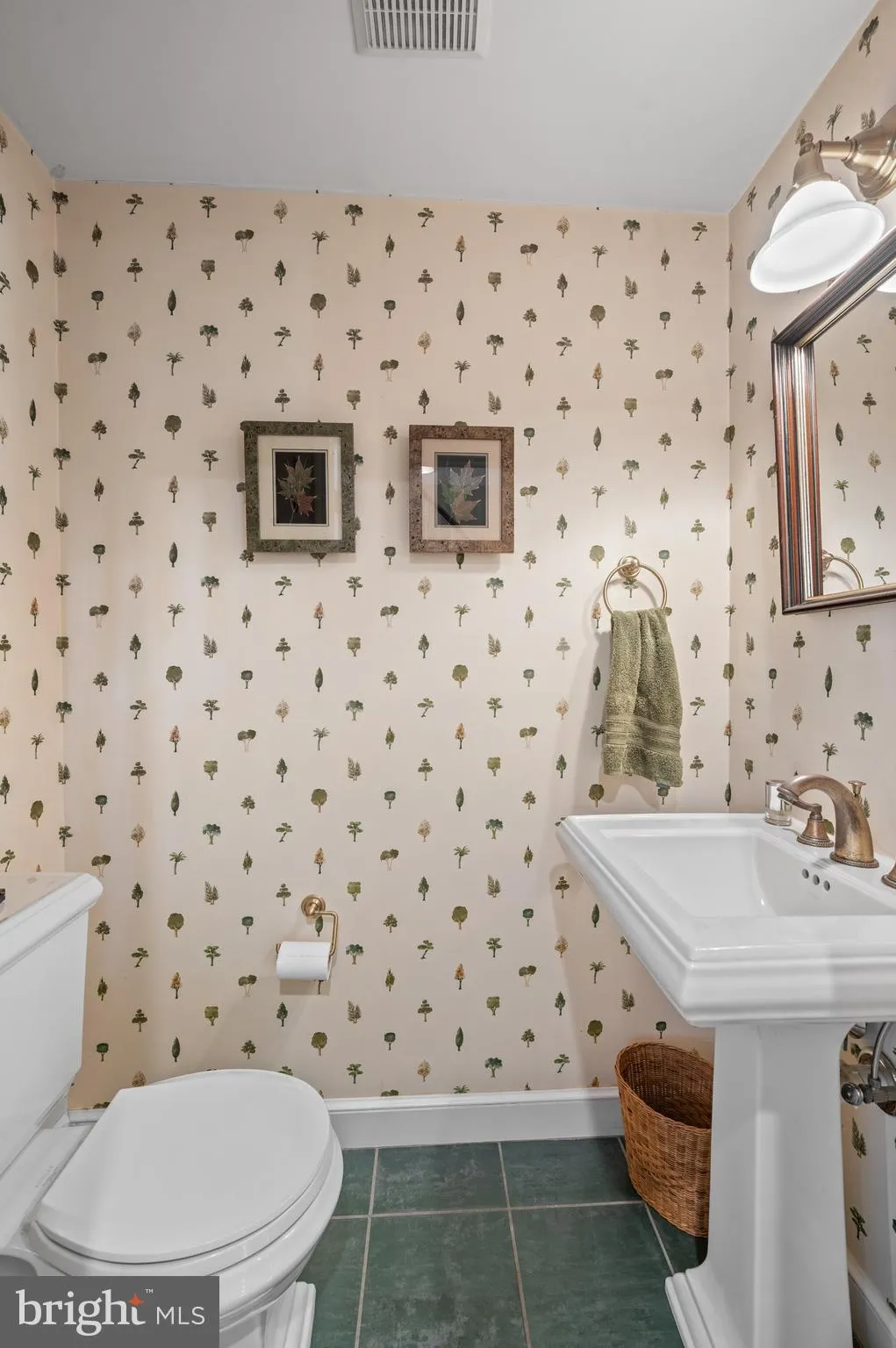 Wayne, Pennsylvania 19087, United States, 5 Bedrooms Bedrooms, ,5 BathroomsBathrooms,Residential,Pending,179774