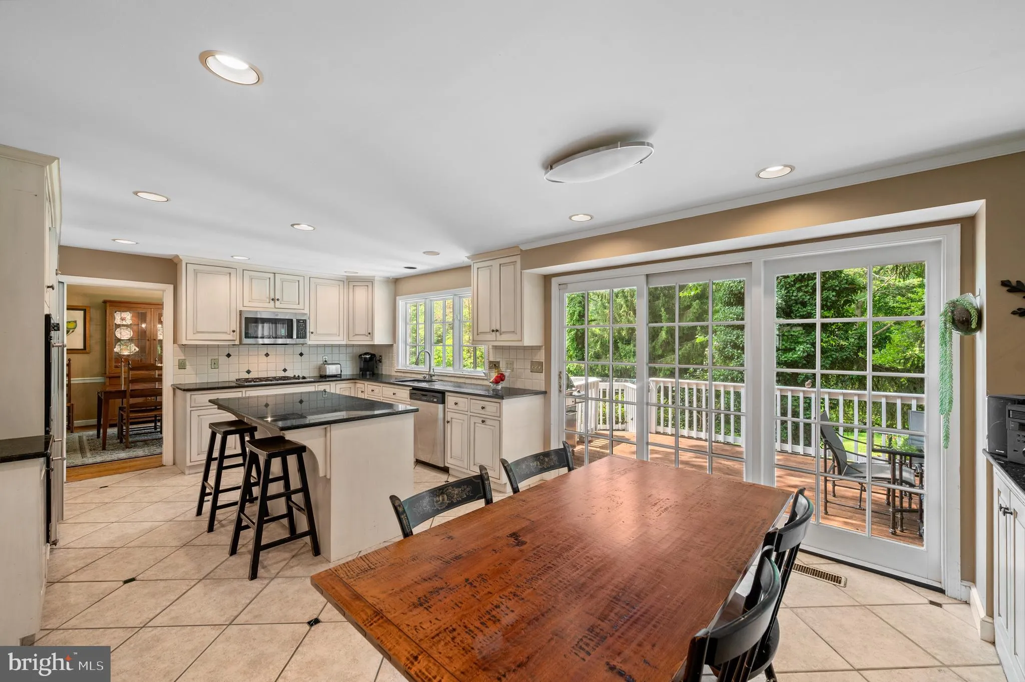 Wayne, Pennsylvania 19087, United States, 5 Bedrooms Bedrooms, ,5 BathroomsBathrooms,Residential,Pending,179774