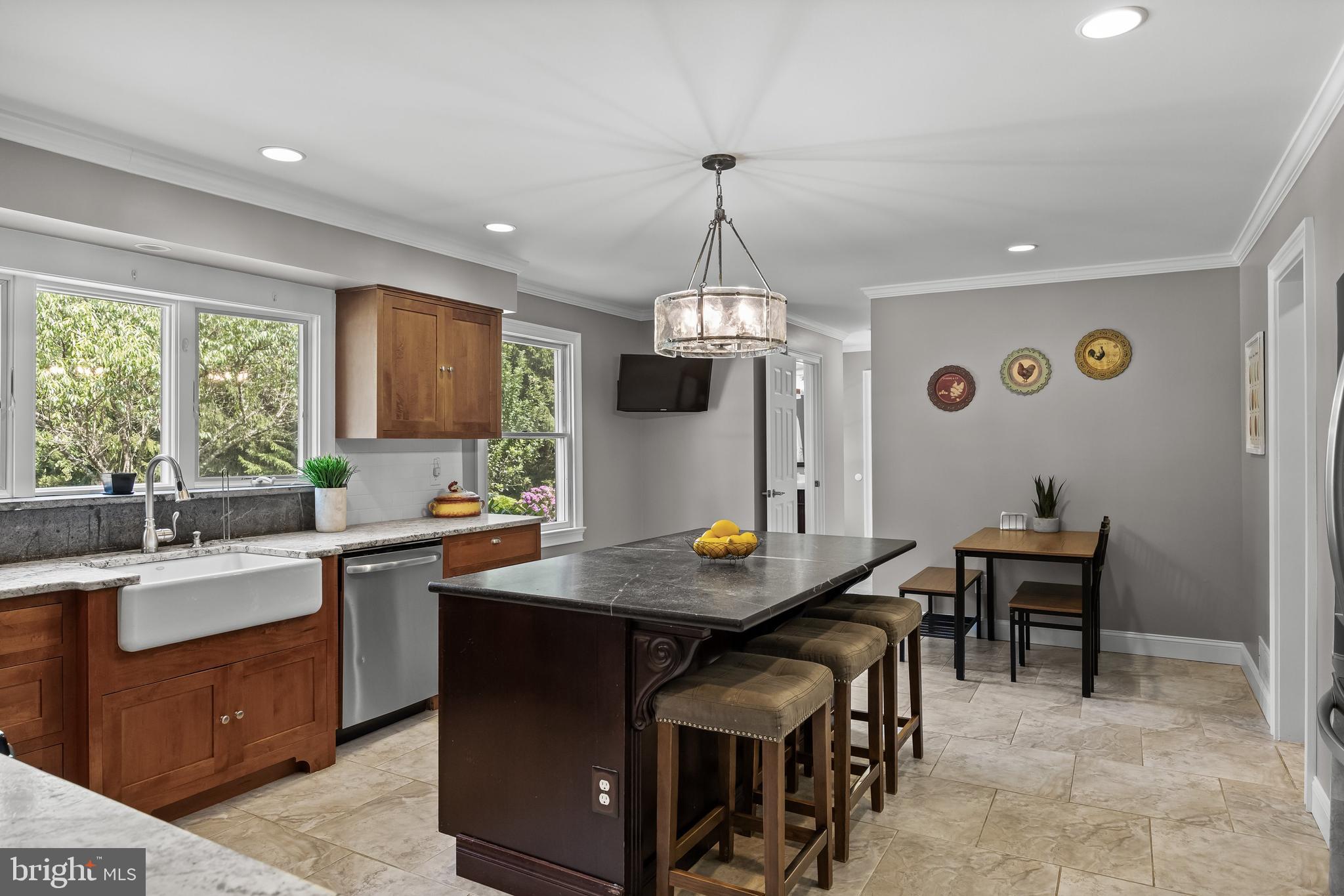 75 YELLOW MEETINGHOUSE ROAD