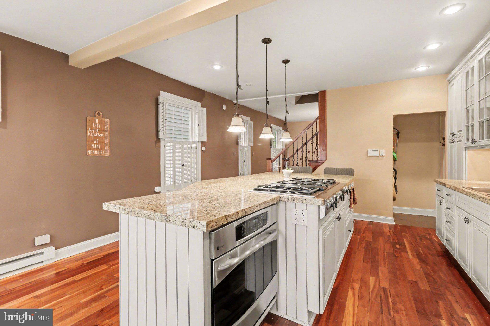 NEWPORT - Residential