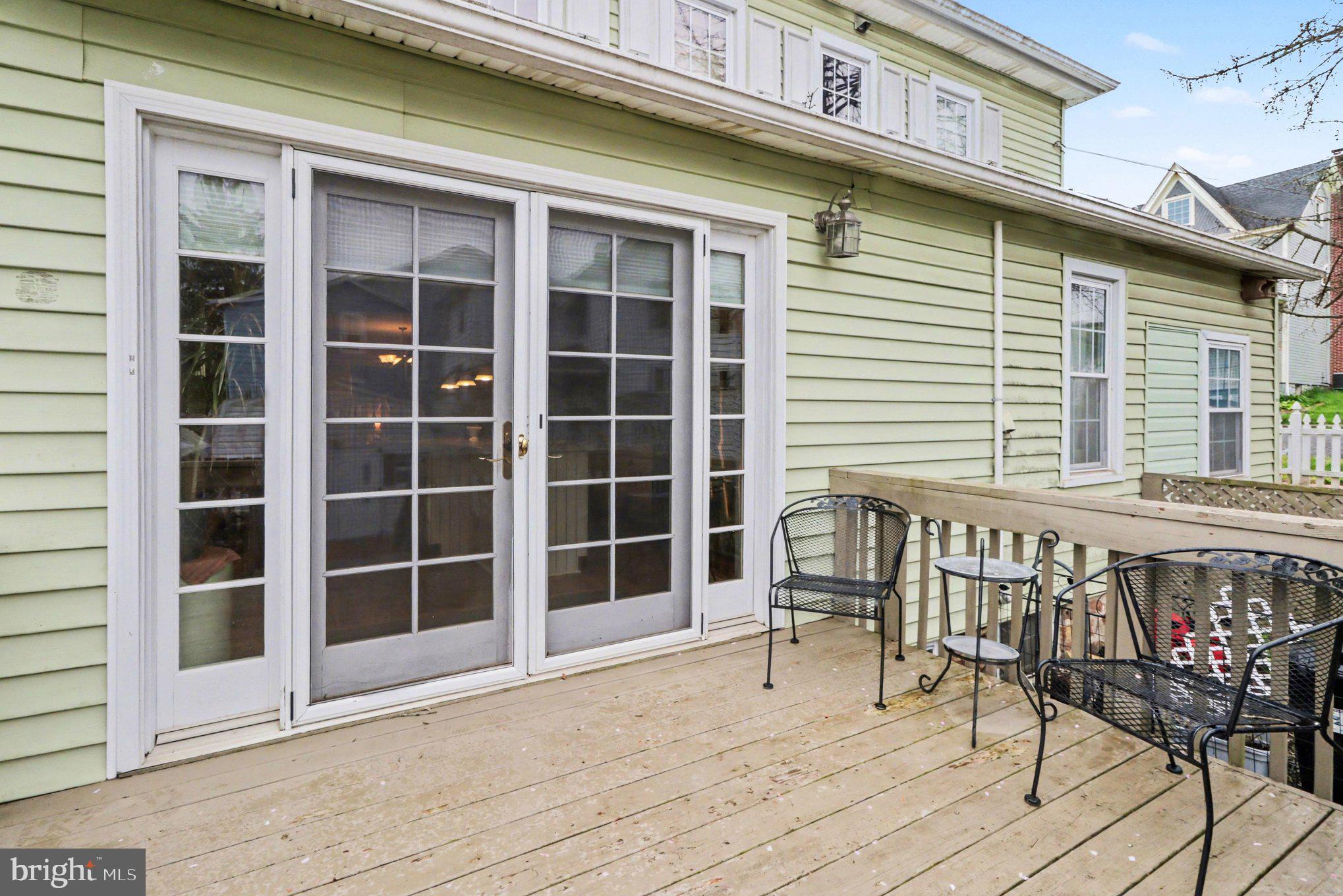 NEWPORT - Residential