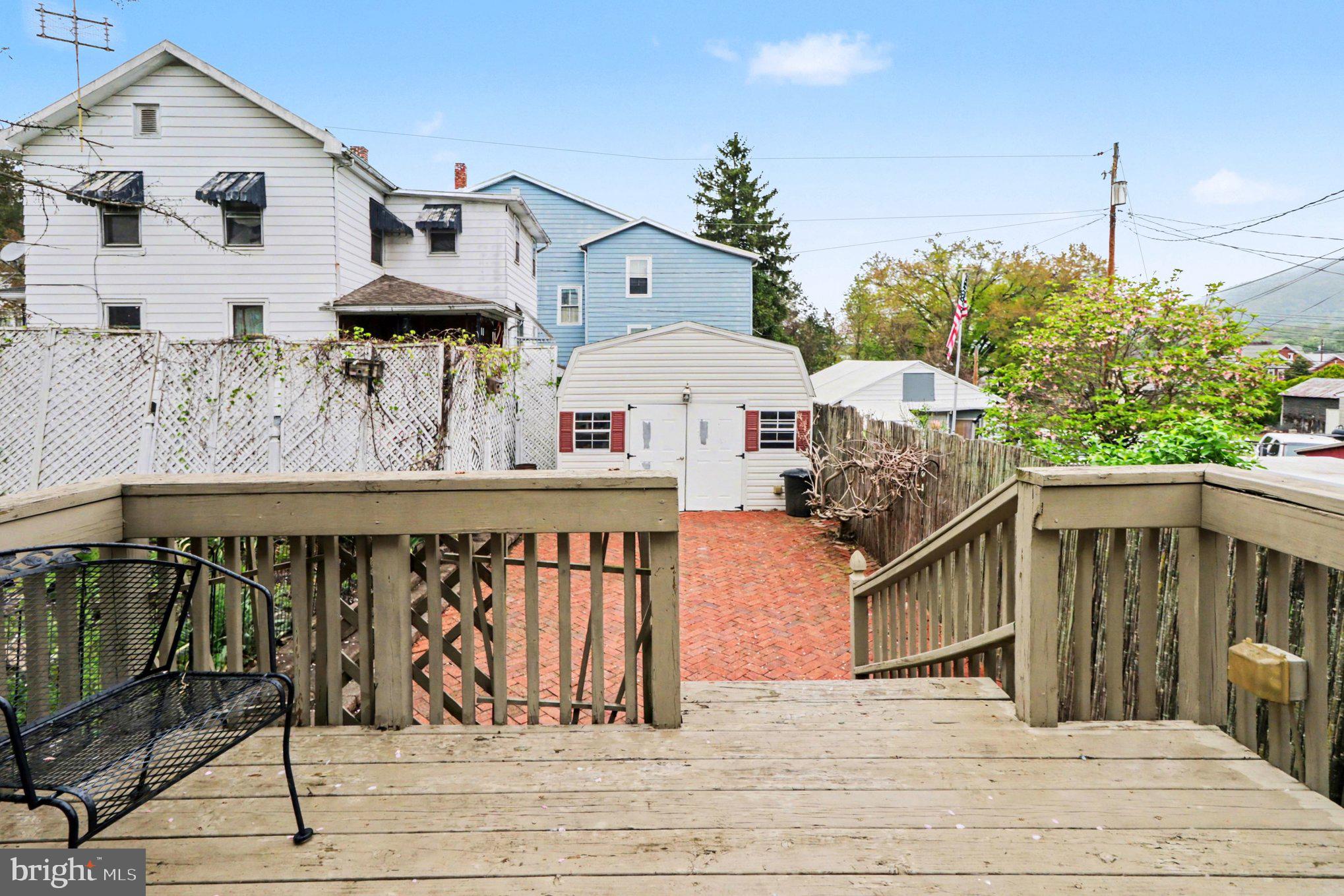 NEWPORT - Residential