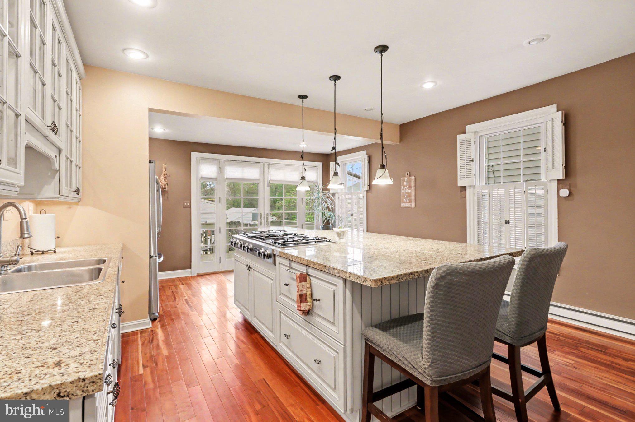 NEWPORT - Residential