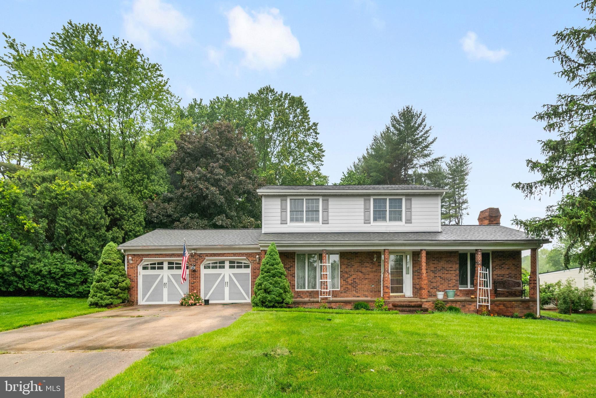 1112 STROMKO DRIVE