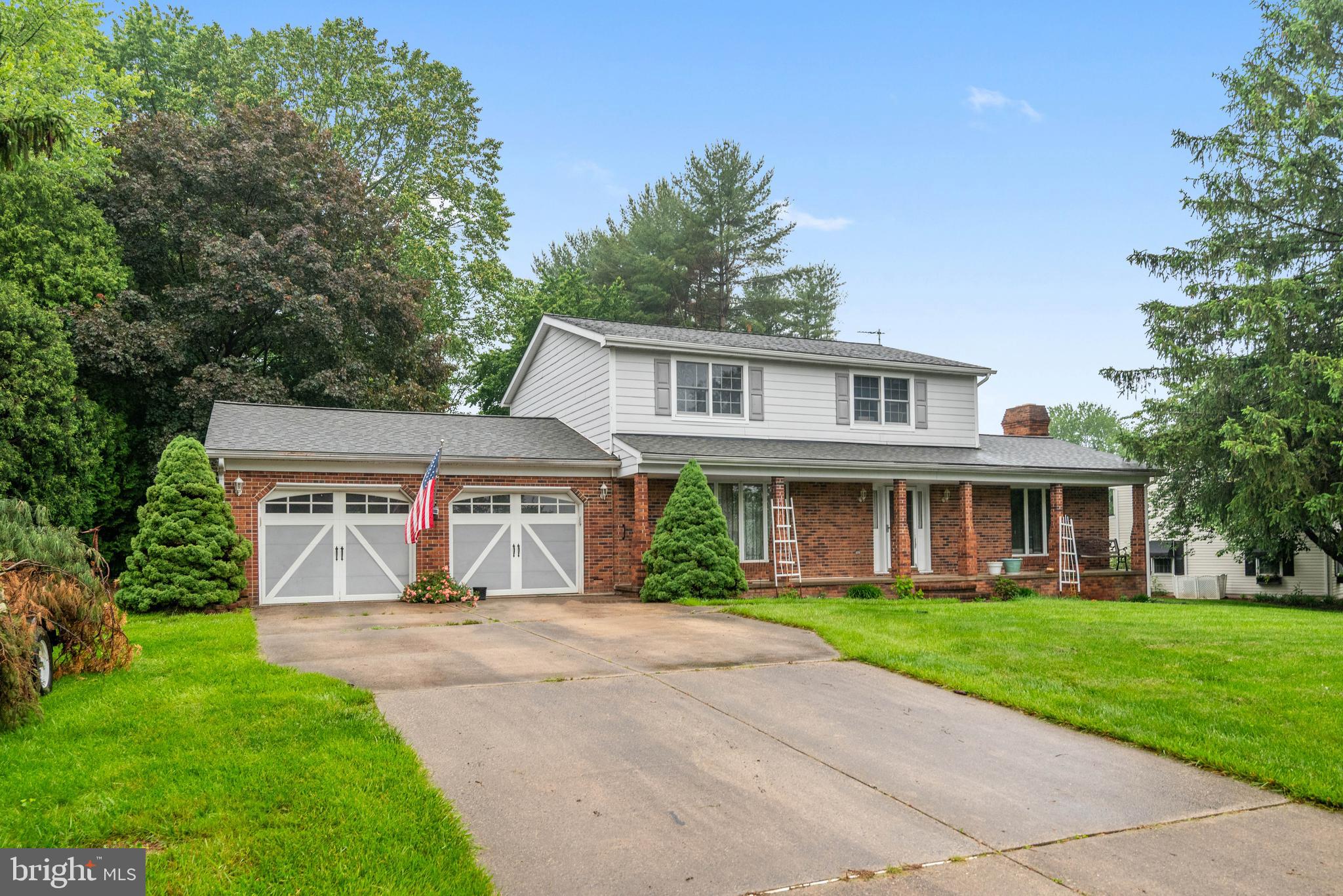 1112 STROMKO DRIVE