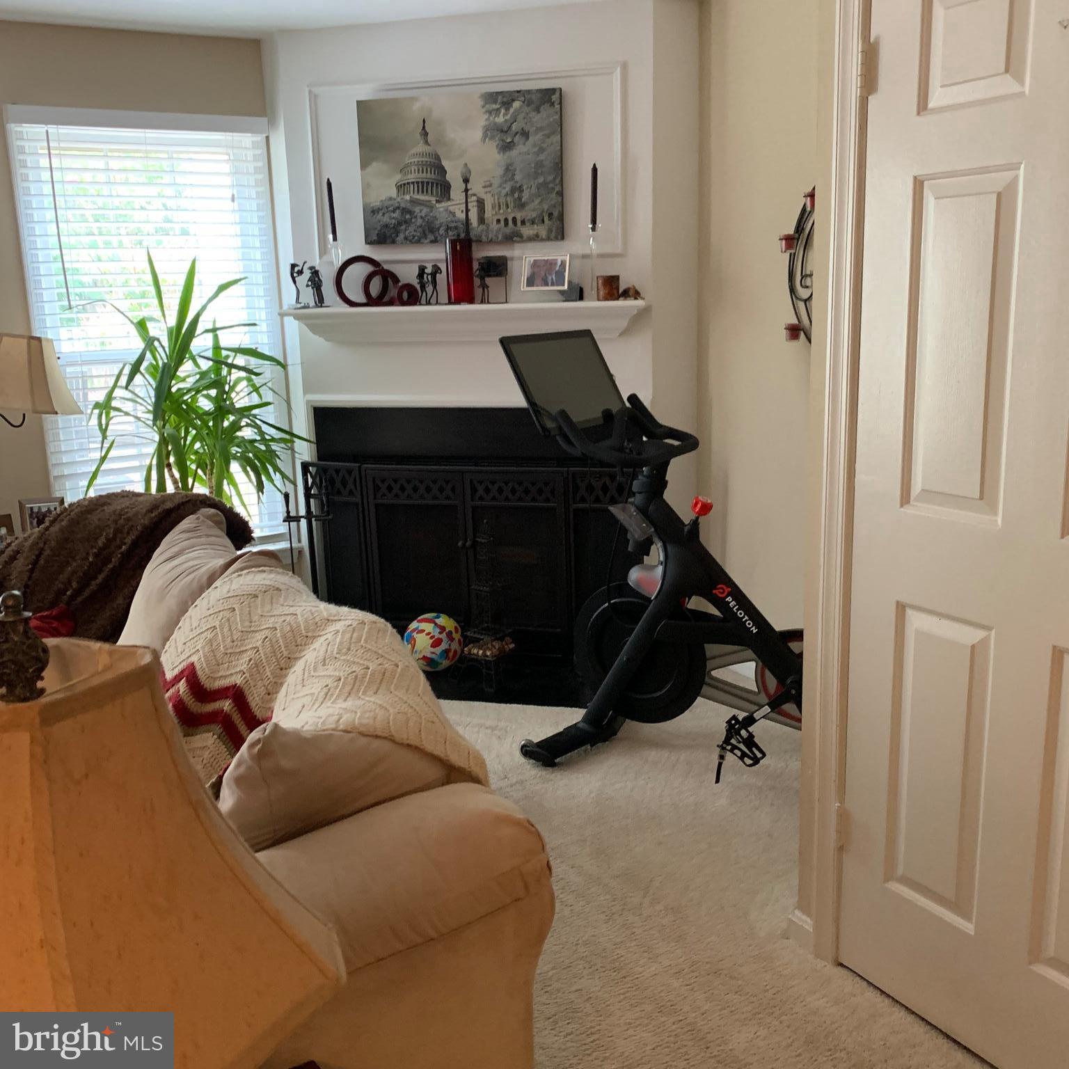 HAYFIELD ESTATES - Residential Lease