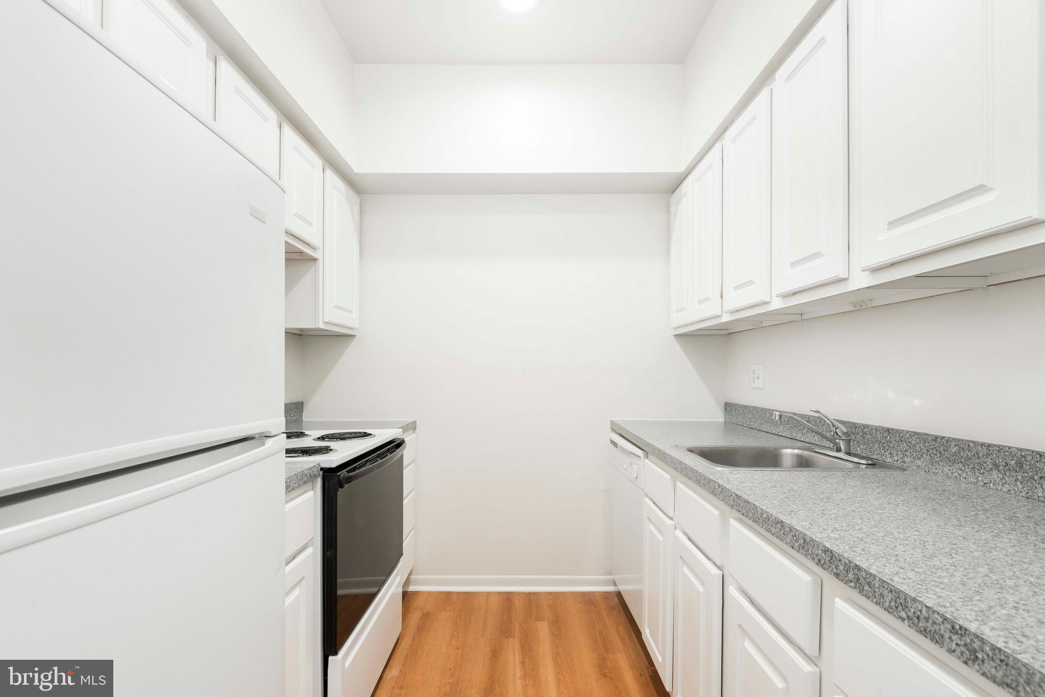 GRADUATE HOSPITAL - Residential Lease