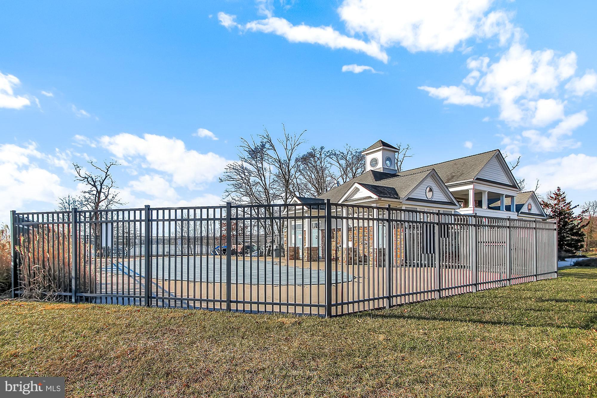 WATERS EDGE - Residential