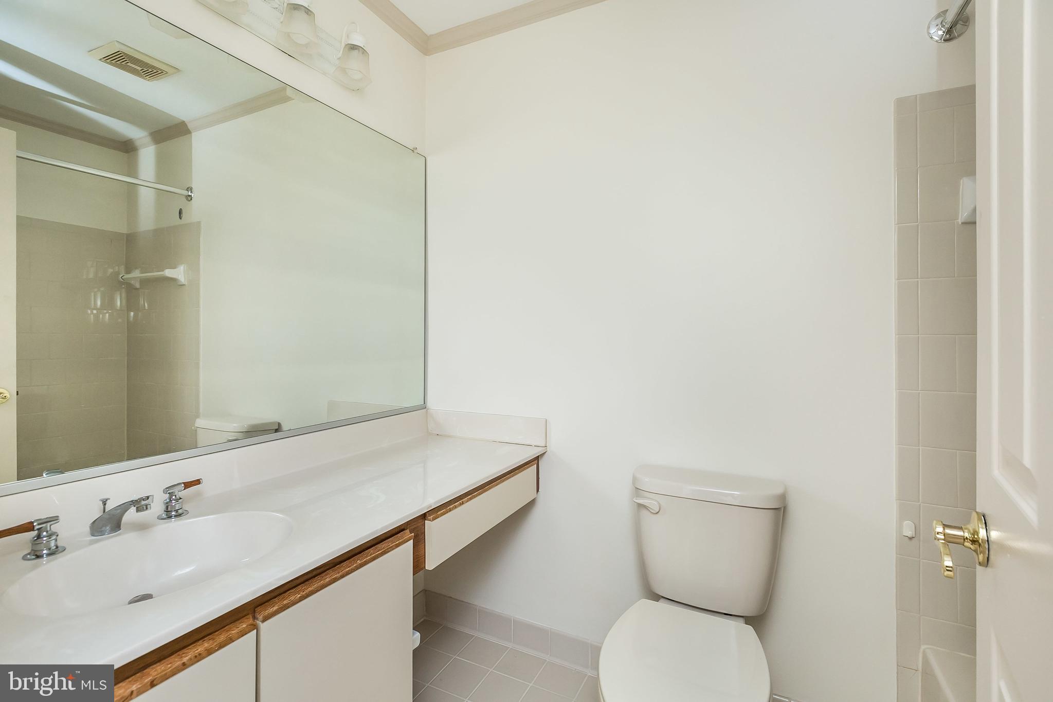 RAINFLOWER/LOVETON - Residential