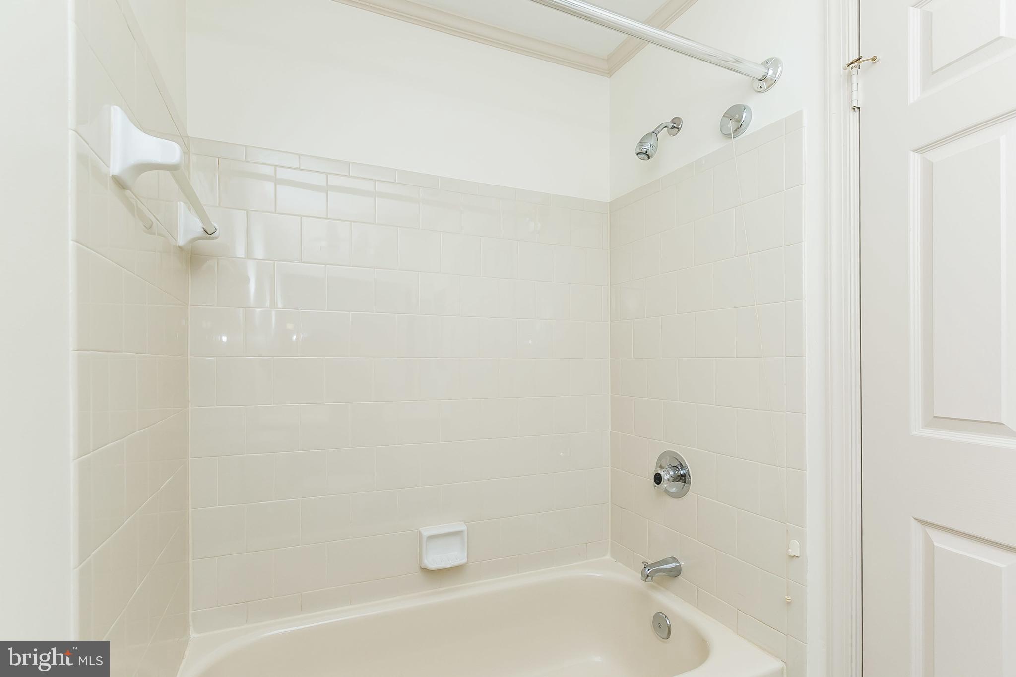 RAINFLOWER/LOVETON - Residential