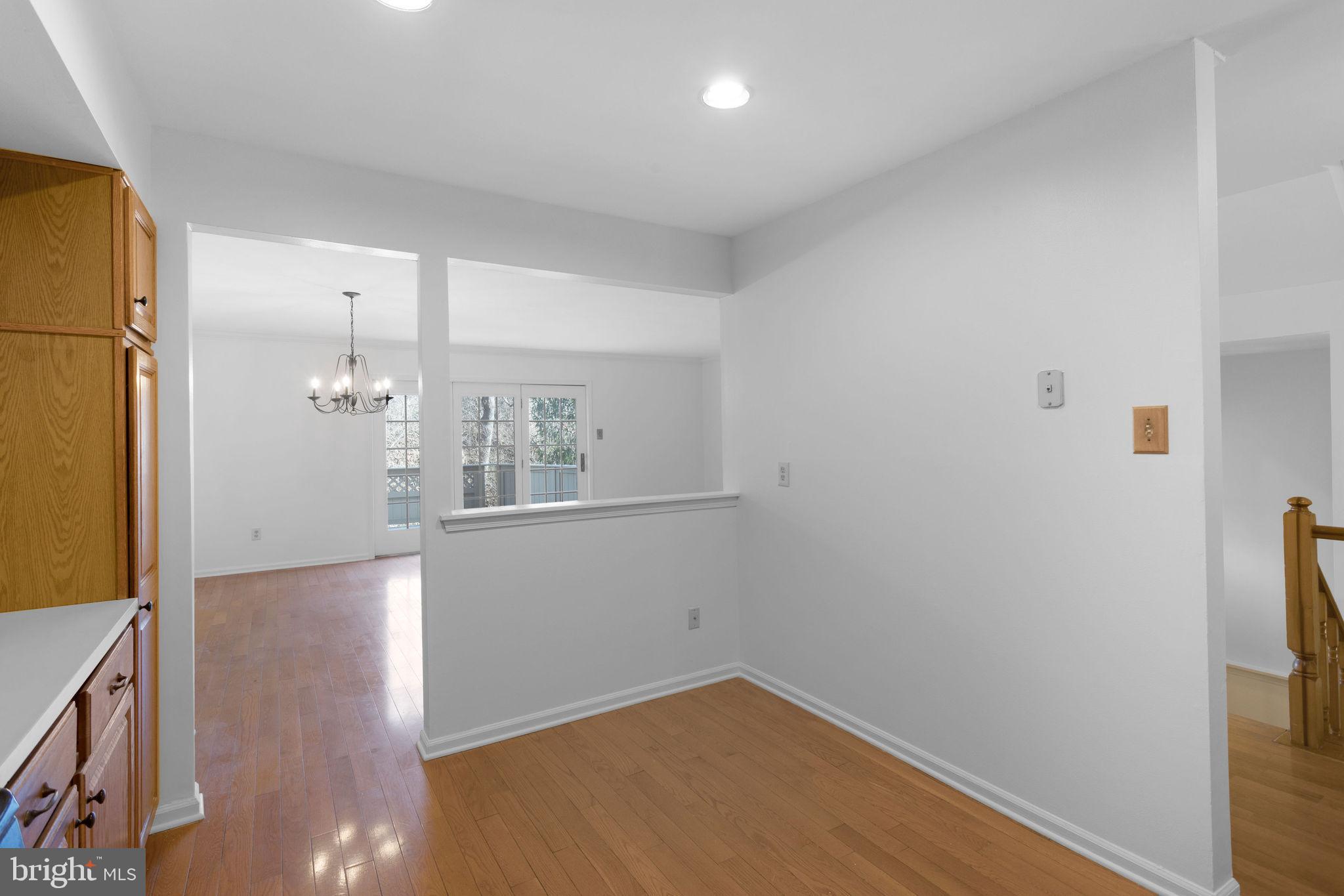 CHESTERBROOK/MAIN - Residential