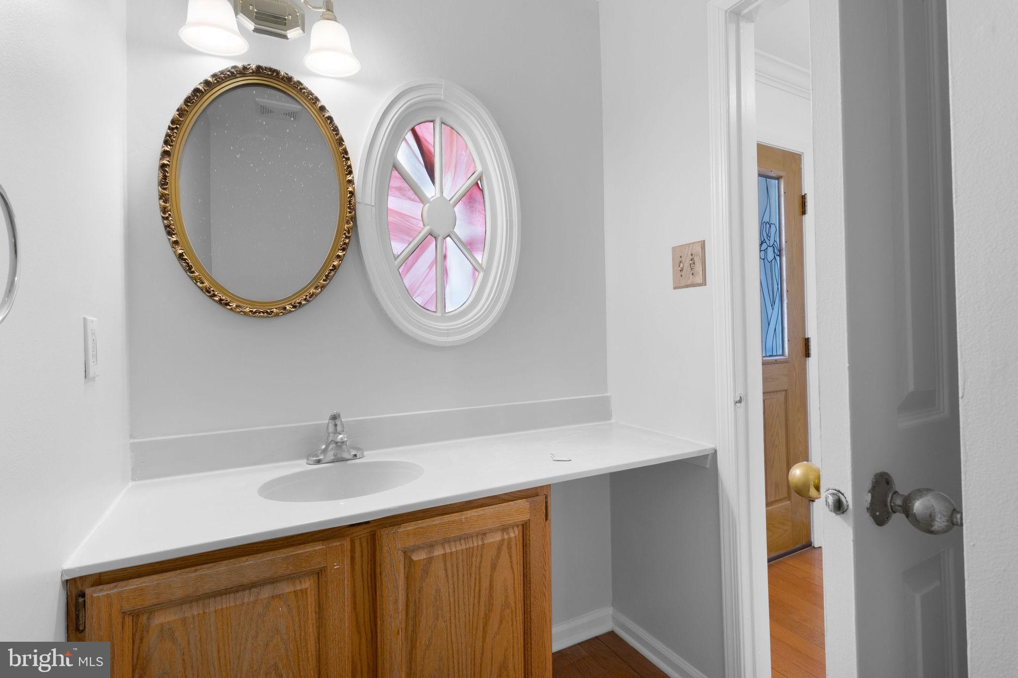 CHESTERBROOK/MAIN - Residential