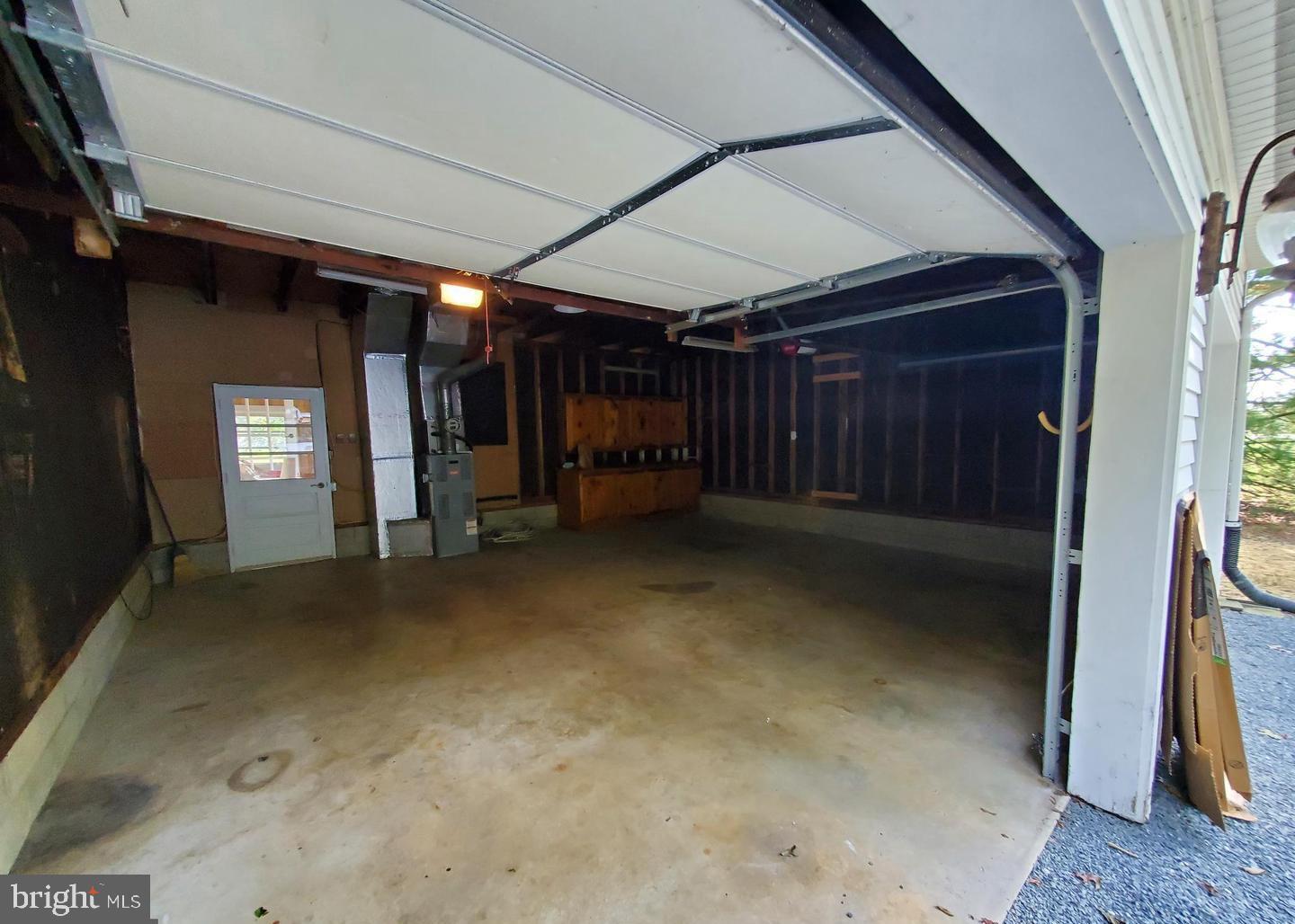 BEECHWOOD - Residential Lease