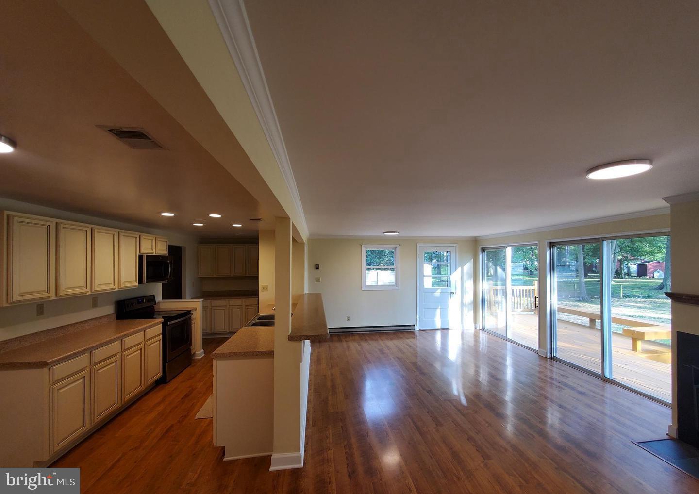 BEECHWOOD - Residential Lease