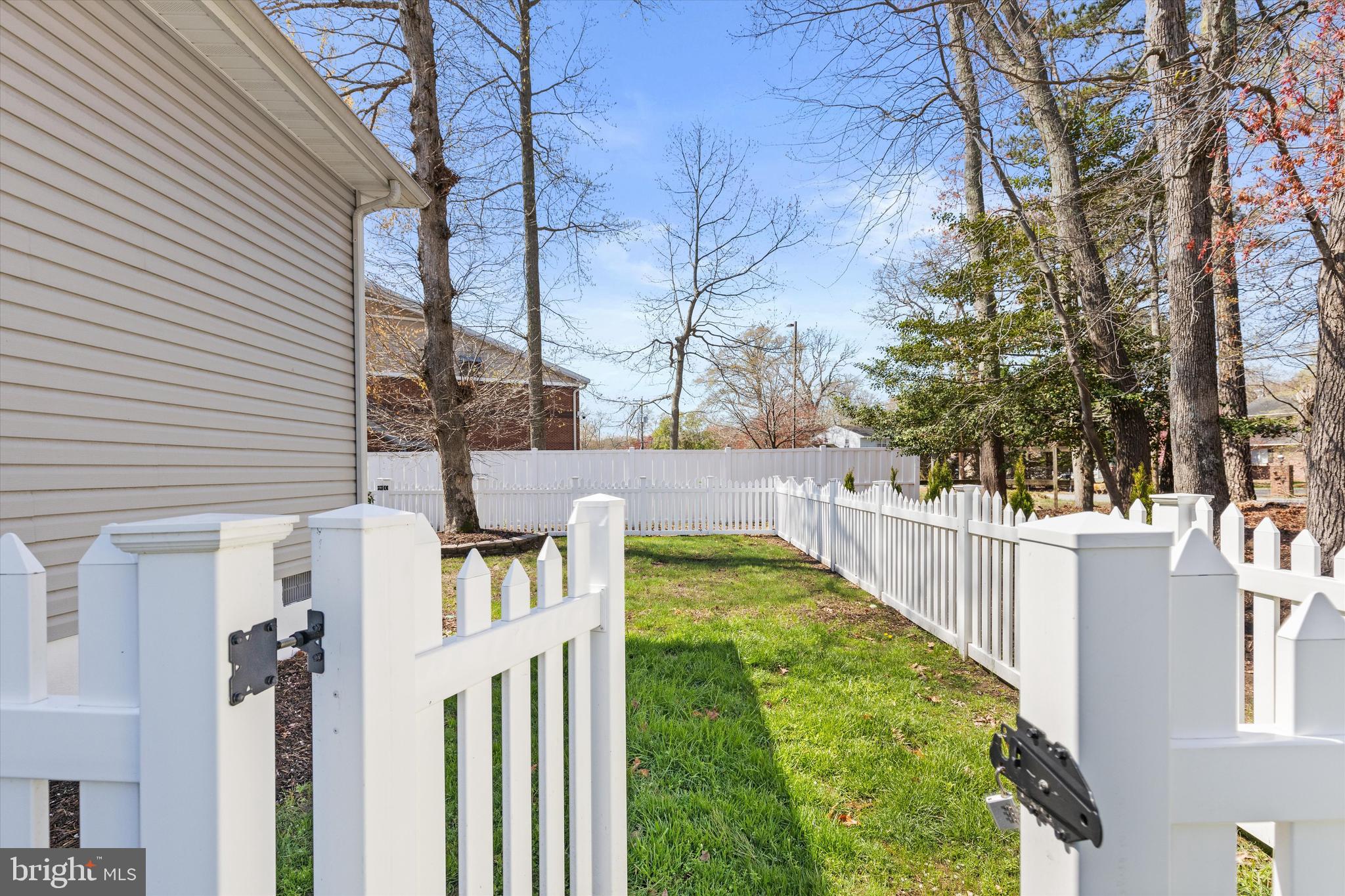 OYSTER HARBOR - Residential