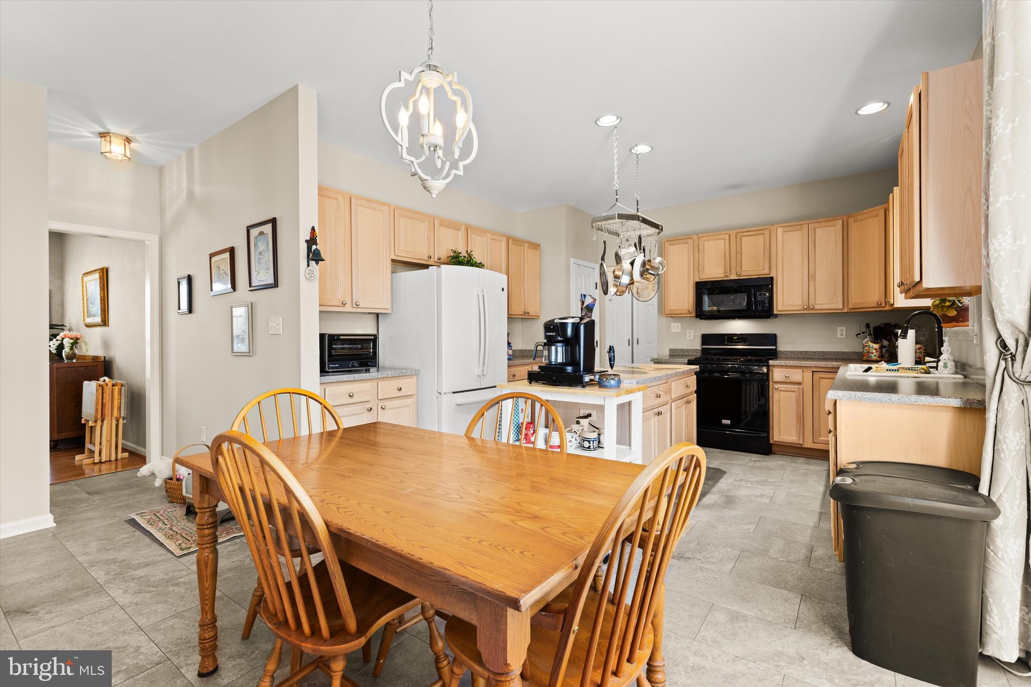 OYSTER HARBOR - Residential