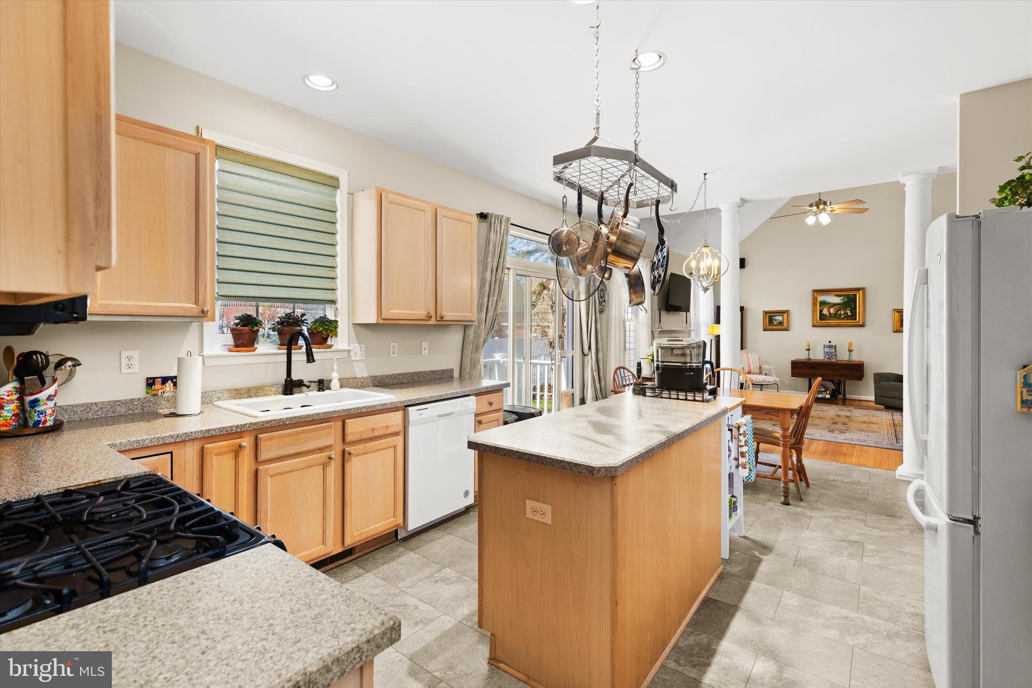 OYSTER HARBOR - Residential