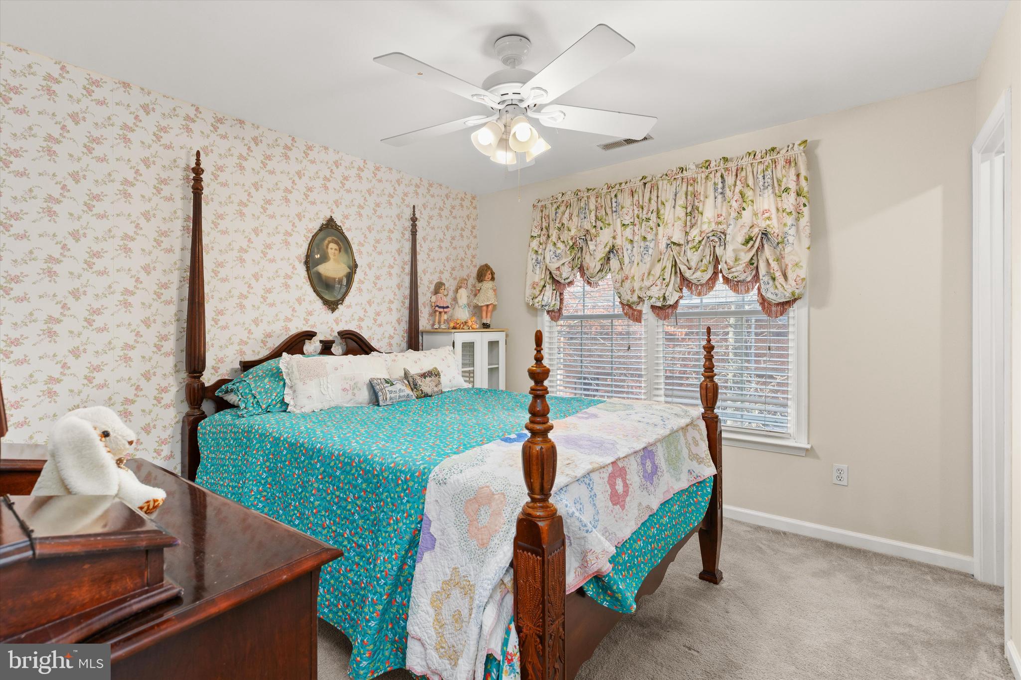 OYSTER HARBOR - Residential