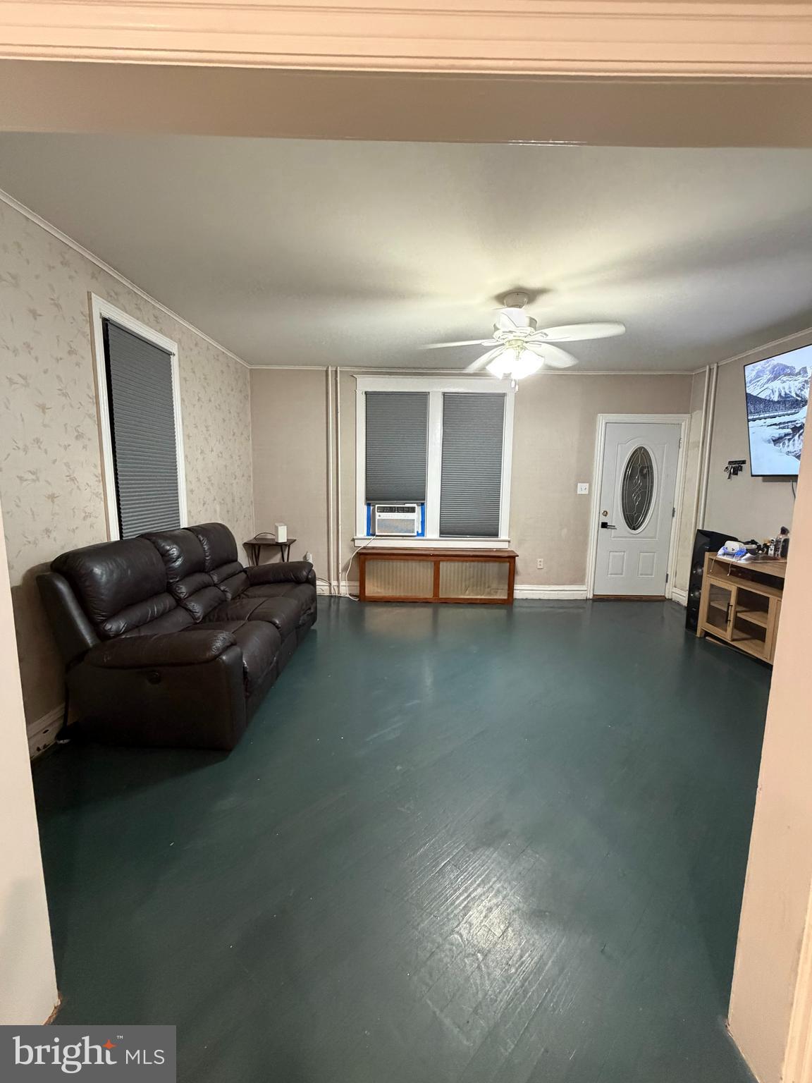 124 LONG AVENUE