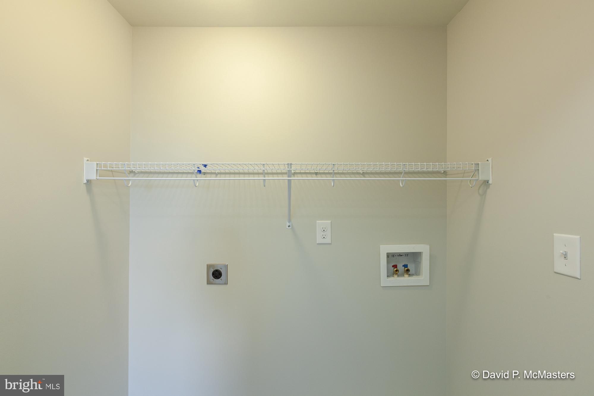 TOWNES OF RIDGEWAY - Residential Lease