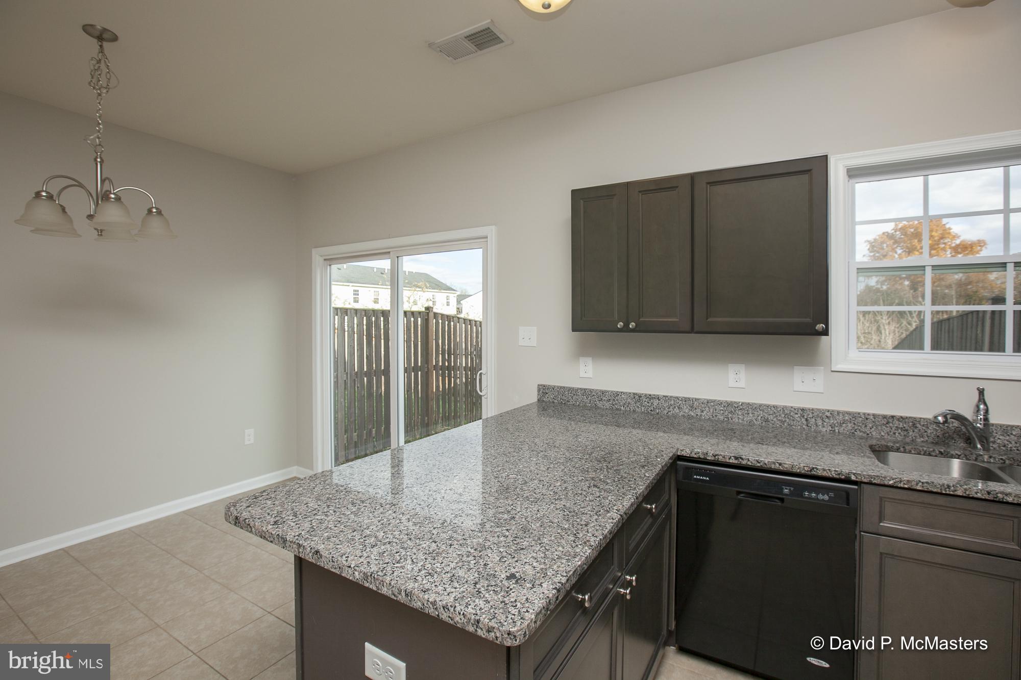 TOWNES OF RIDGEWAY - Residential Lease