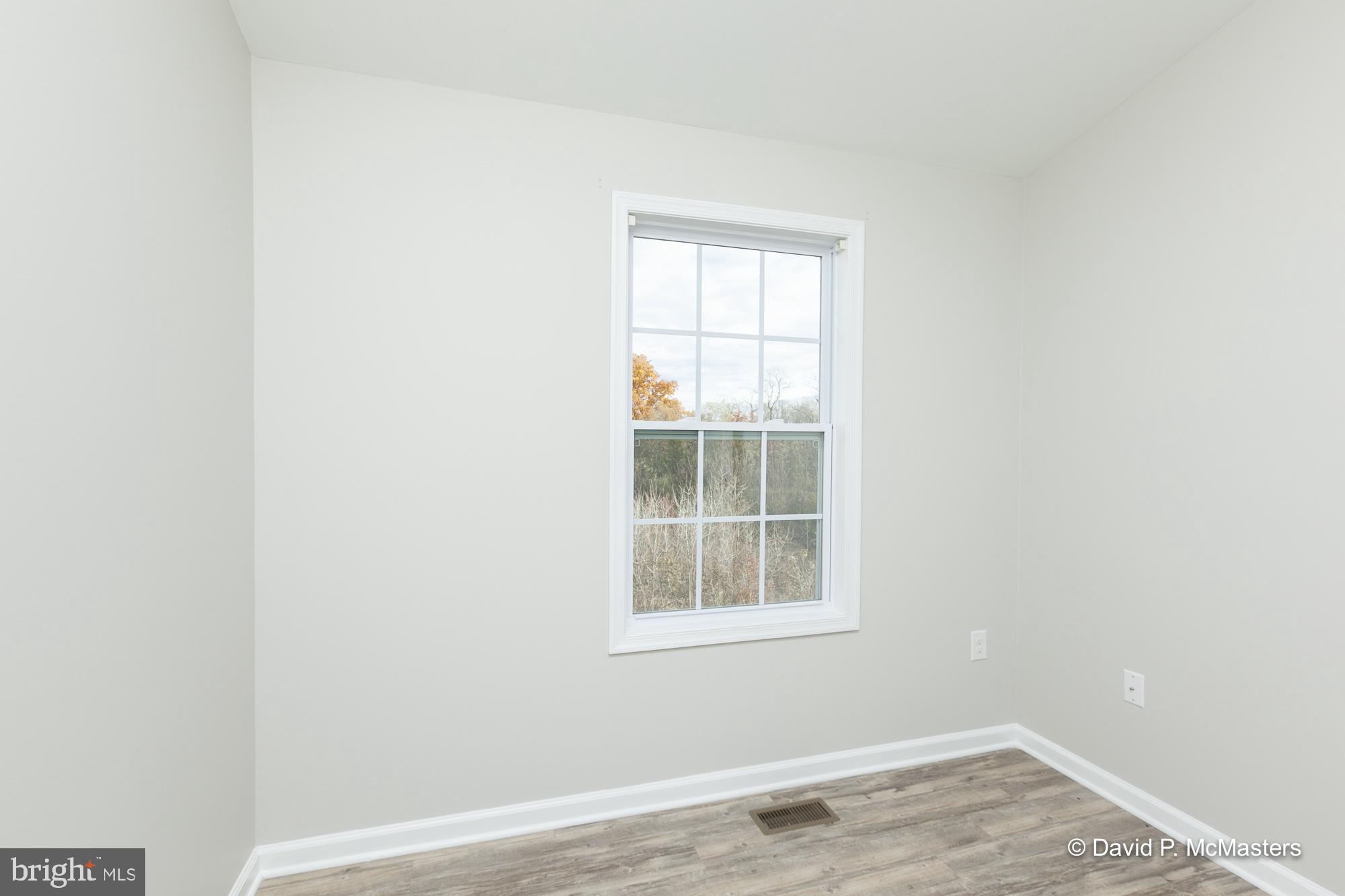 TOWNES OF RIDGEWAY - Residential Lease