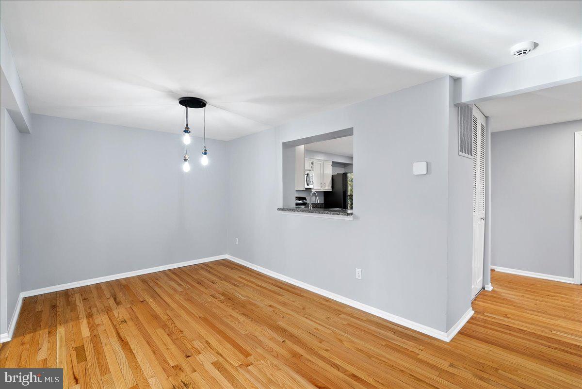 SUMMIT CHASE - Residential Lease