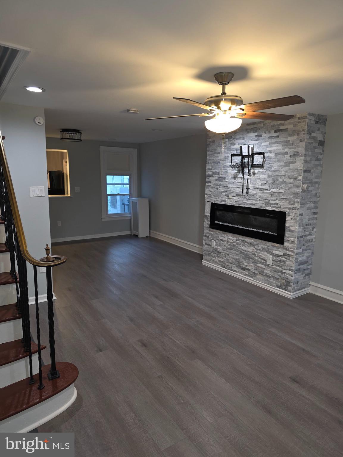 LANSDOWNE - Residential