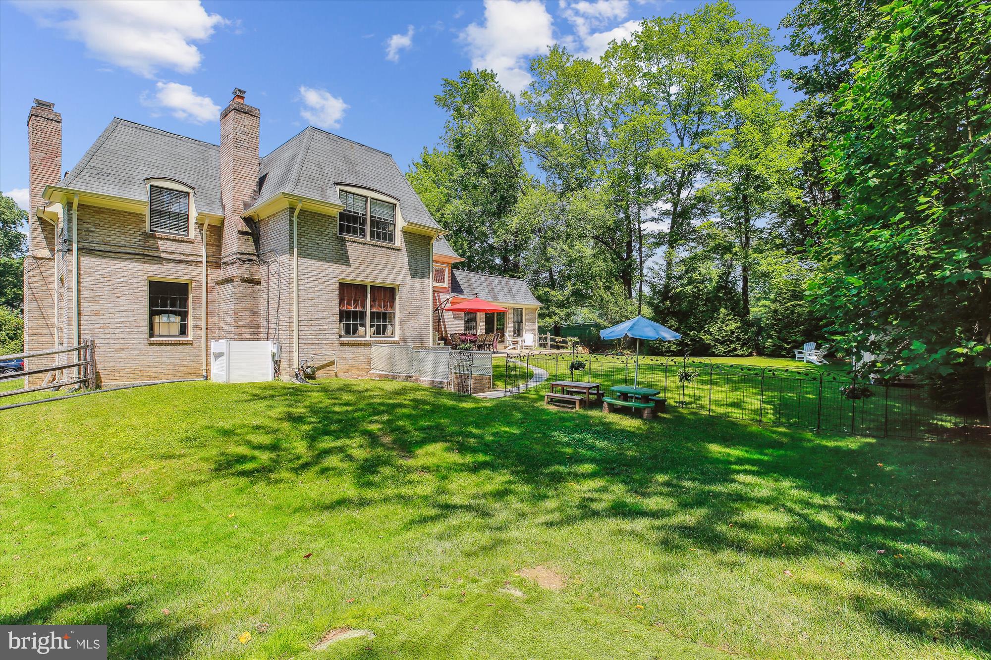 ASHLEIGH - Residential