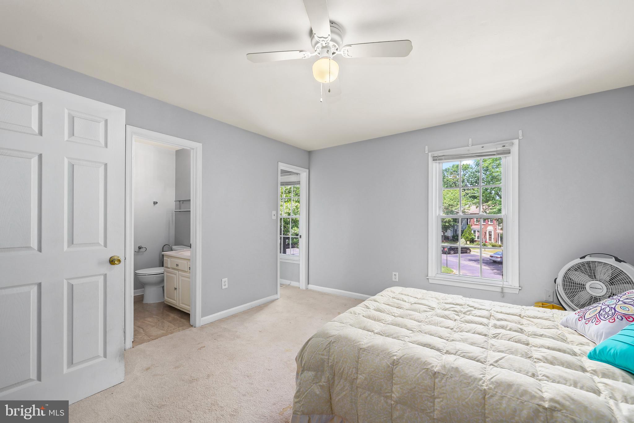 TOWNS OF FOREST HILLS - Residential