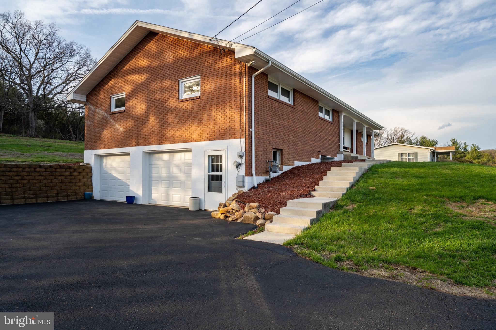 CRESAPTOWN - Residential