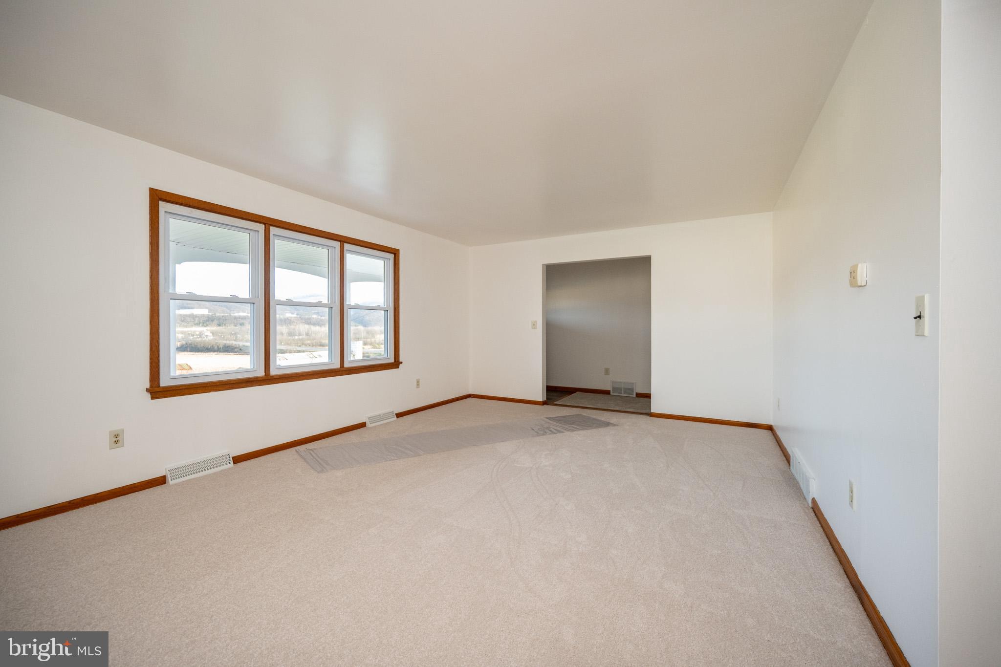 CRESAPTOWN - Residential