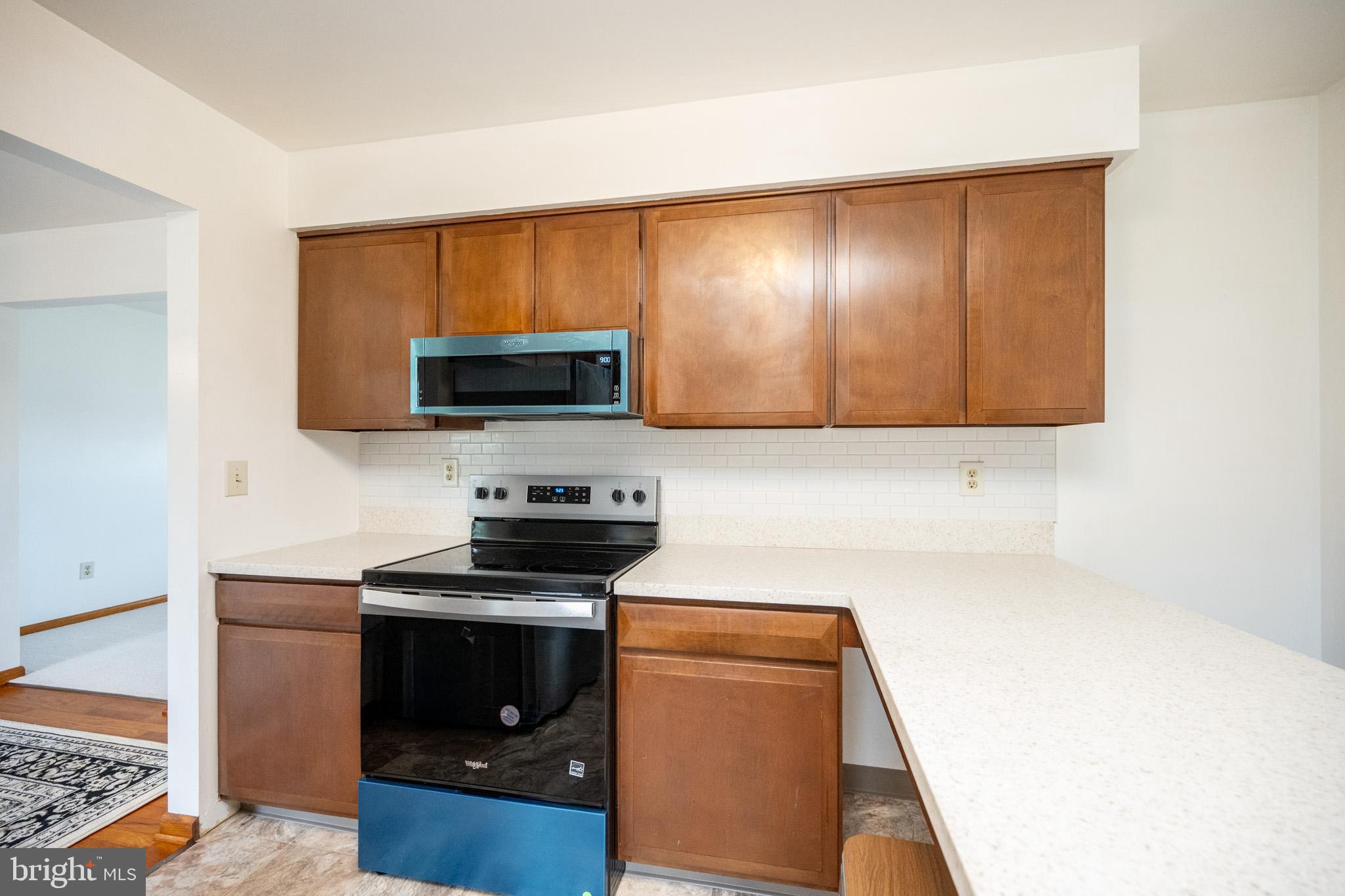 CRESAPTOWN - Residential