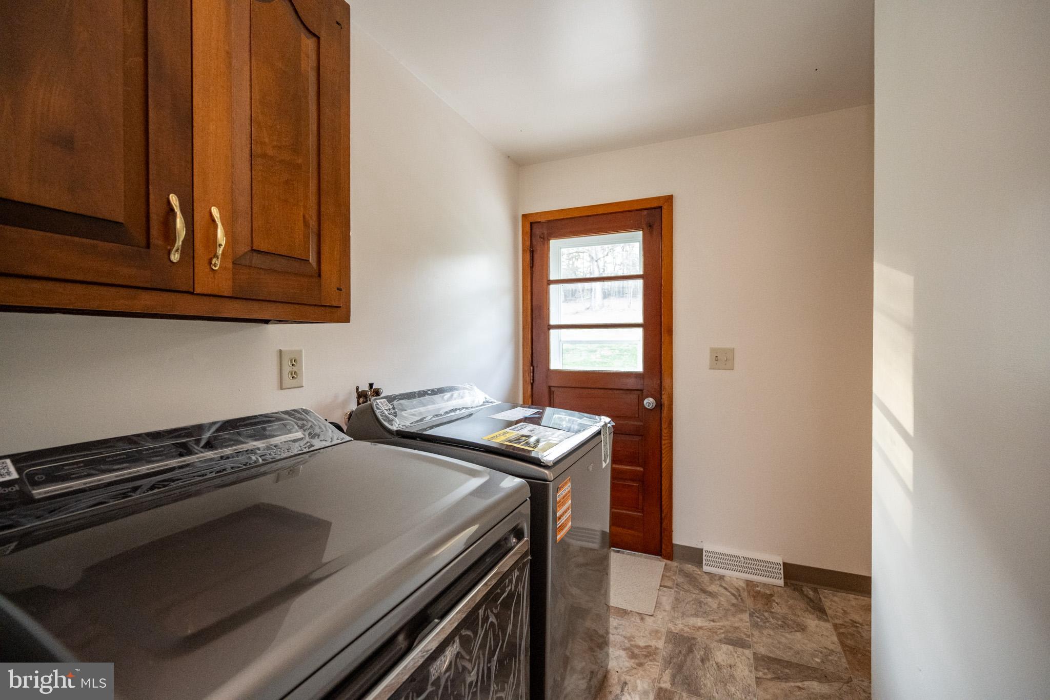 CRESAPTOWN - Residential