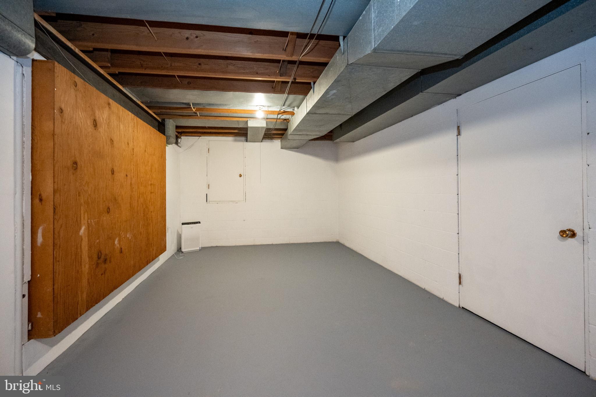 CRESAPTOWN - Residential