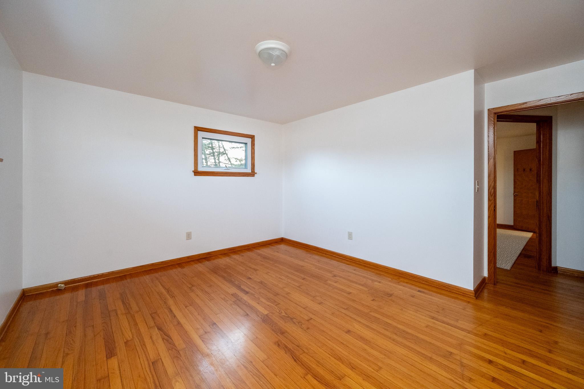 CRESAPTOWN - Residential