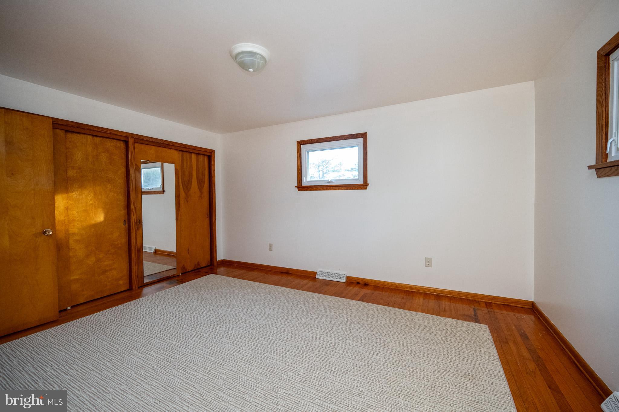 CRESAPTOWN - Residential