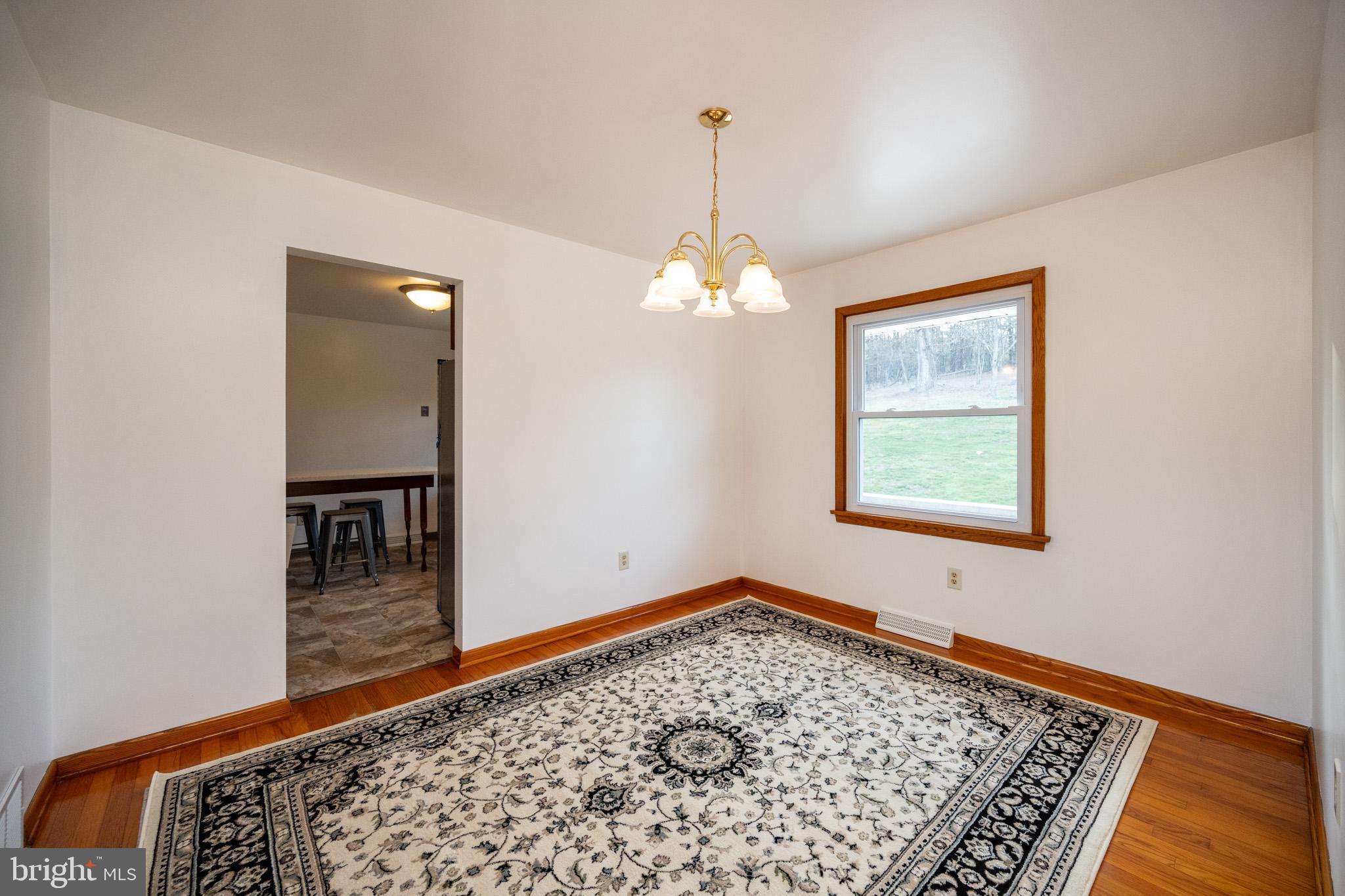 CRESAPTOWN - Residential