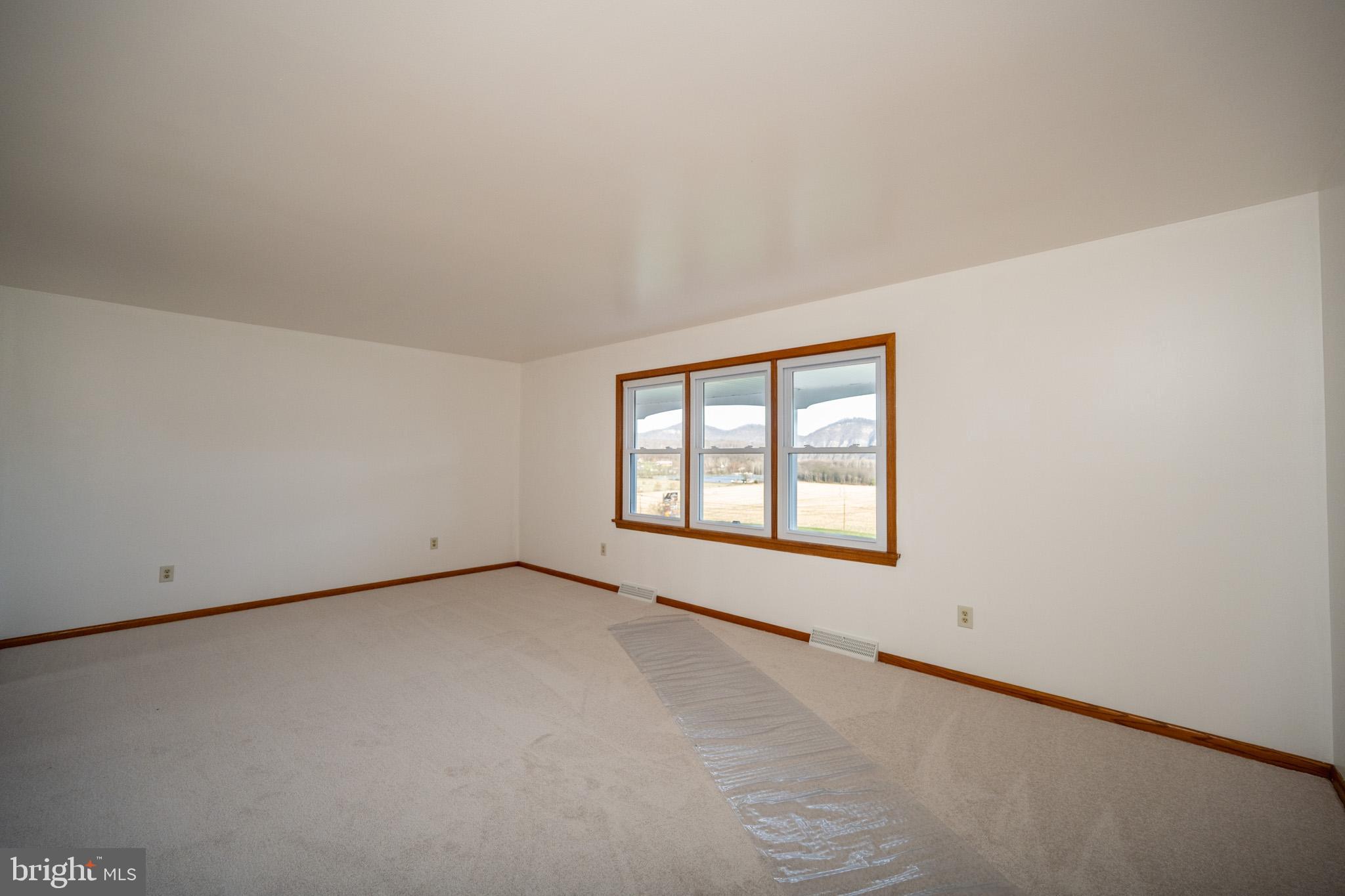 CRESAPTOWN - Residential