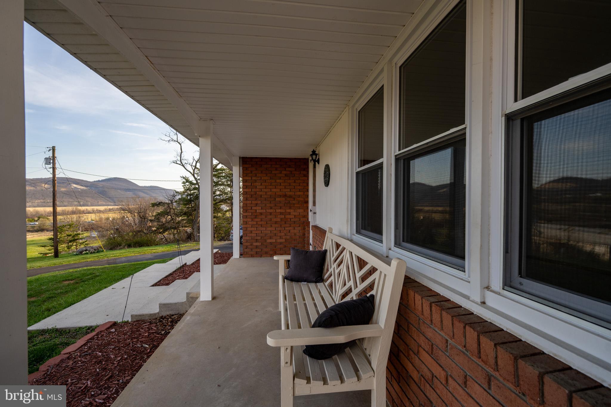 CRESAPTOWN - Residential