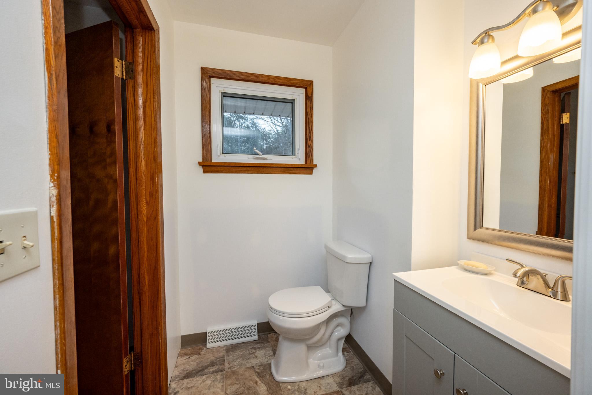 CRESAPTOWN - Residential