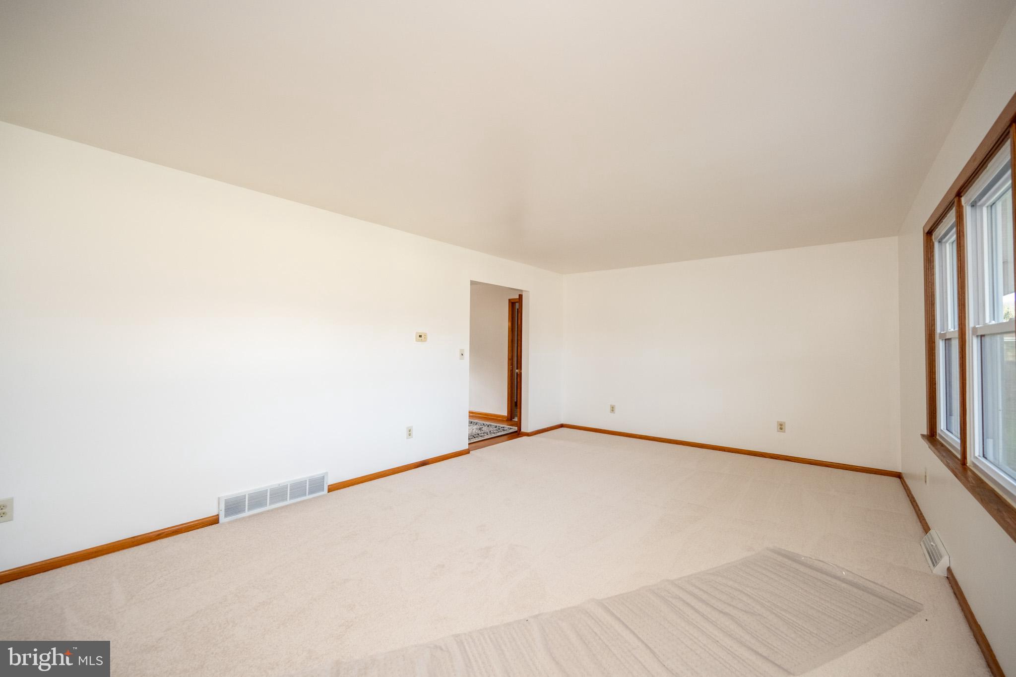 CRESAPTOWN - Residential