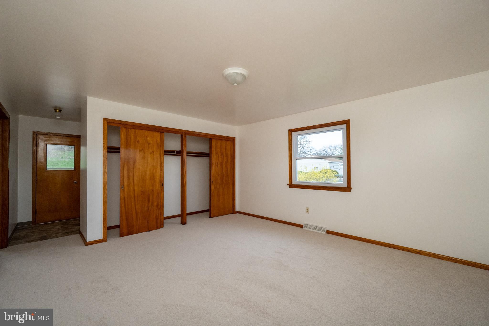 CRESAPTOWN - Residential