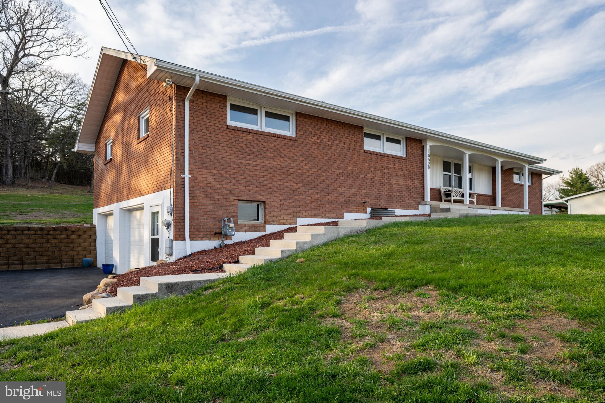 CRESAPTOWN - Residential