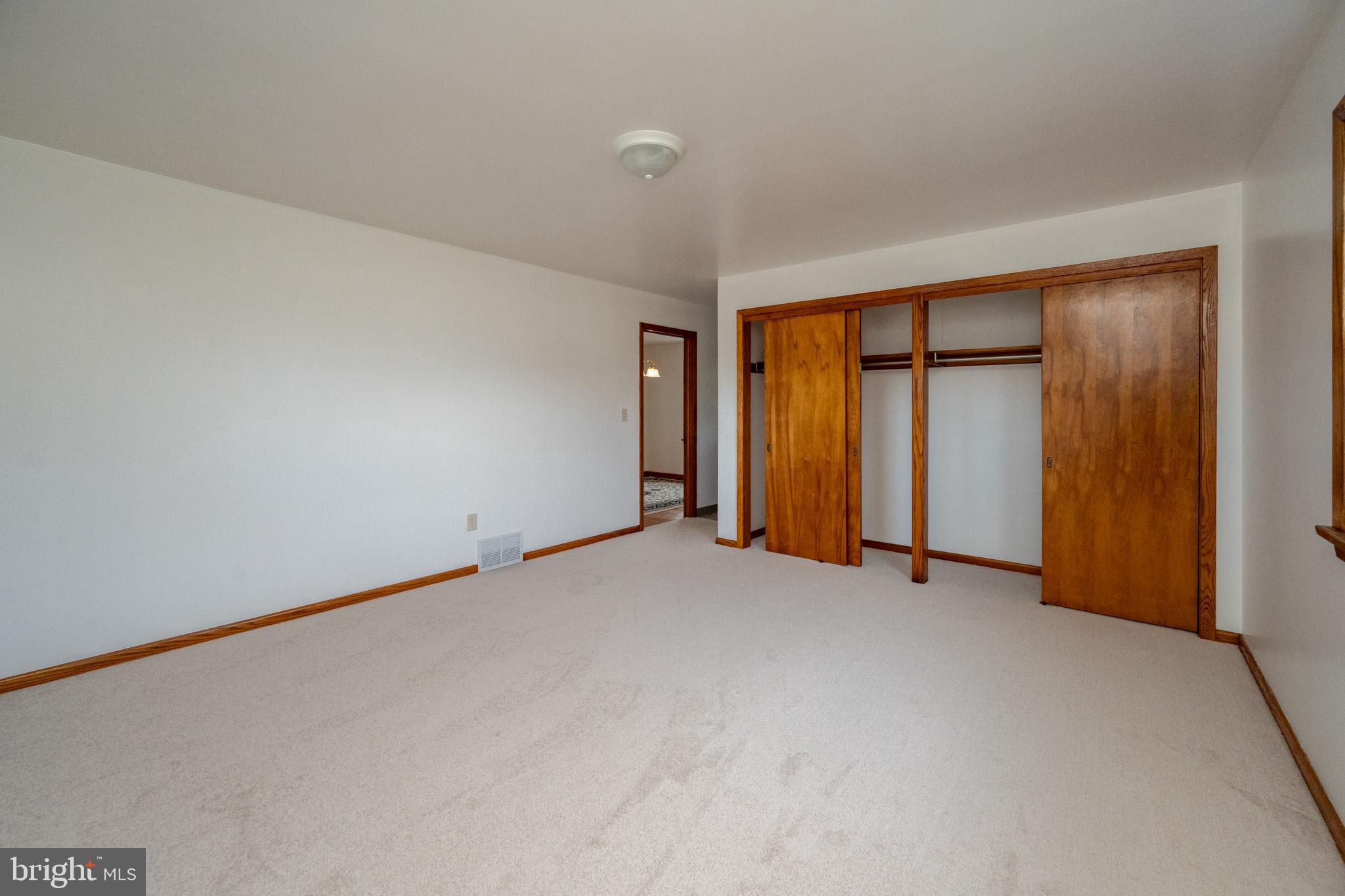 CRESAPTOWN - Residential