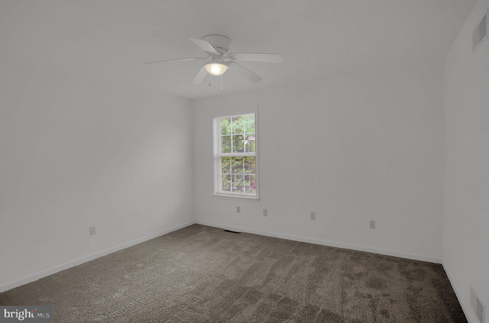 DICKINSON GREEN - Residential