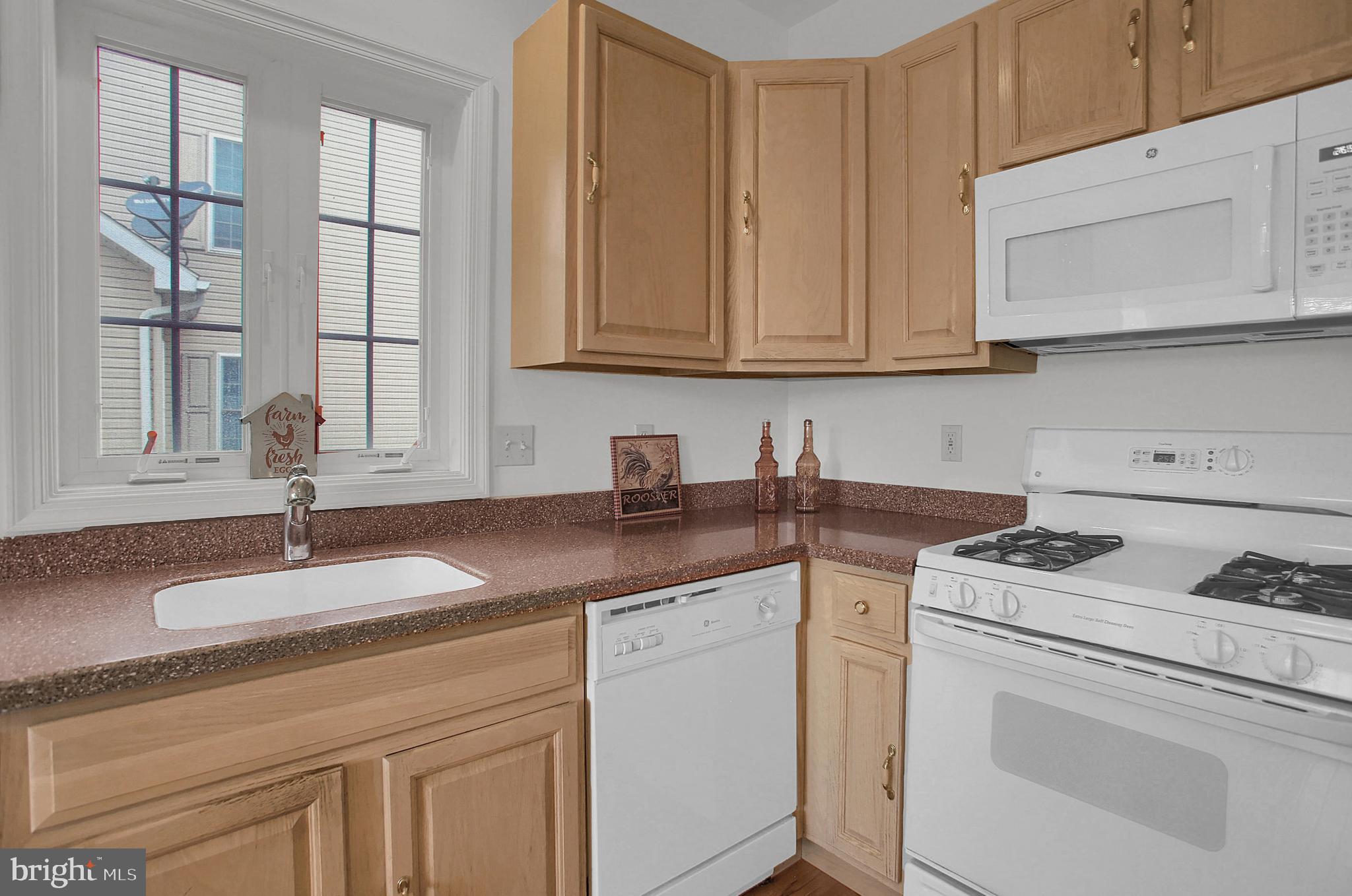 DICKINSON GREEN - Residential